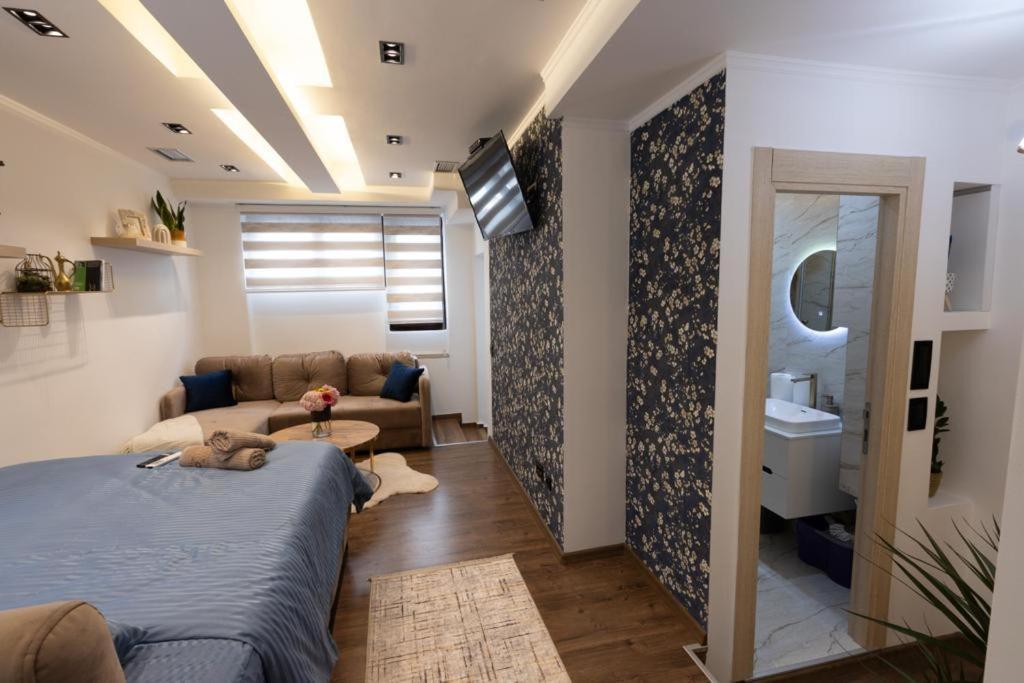 Bonsai Apartment Novi Pazar Bagian luar foto
