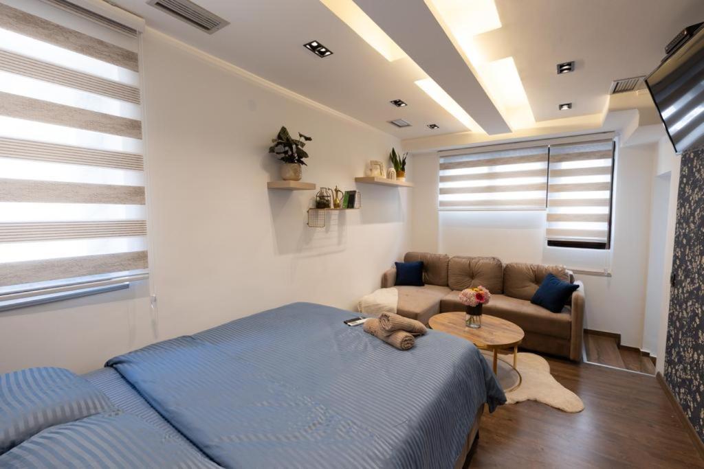 Bonsai Apartment Novi Pazar Bagian luar foto