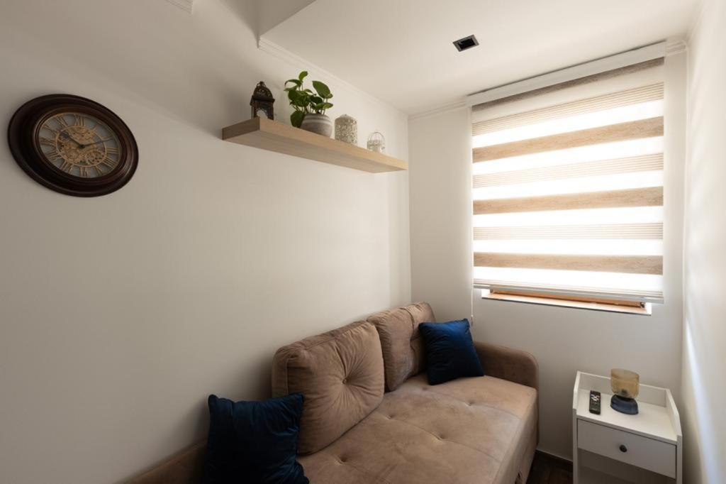 Bonsai Apartment Novi Pazar Bagian luar foto